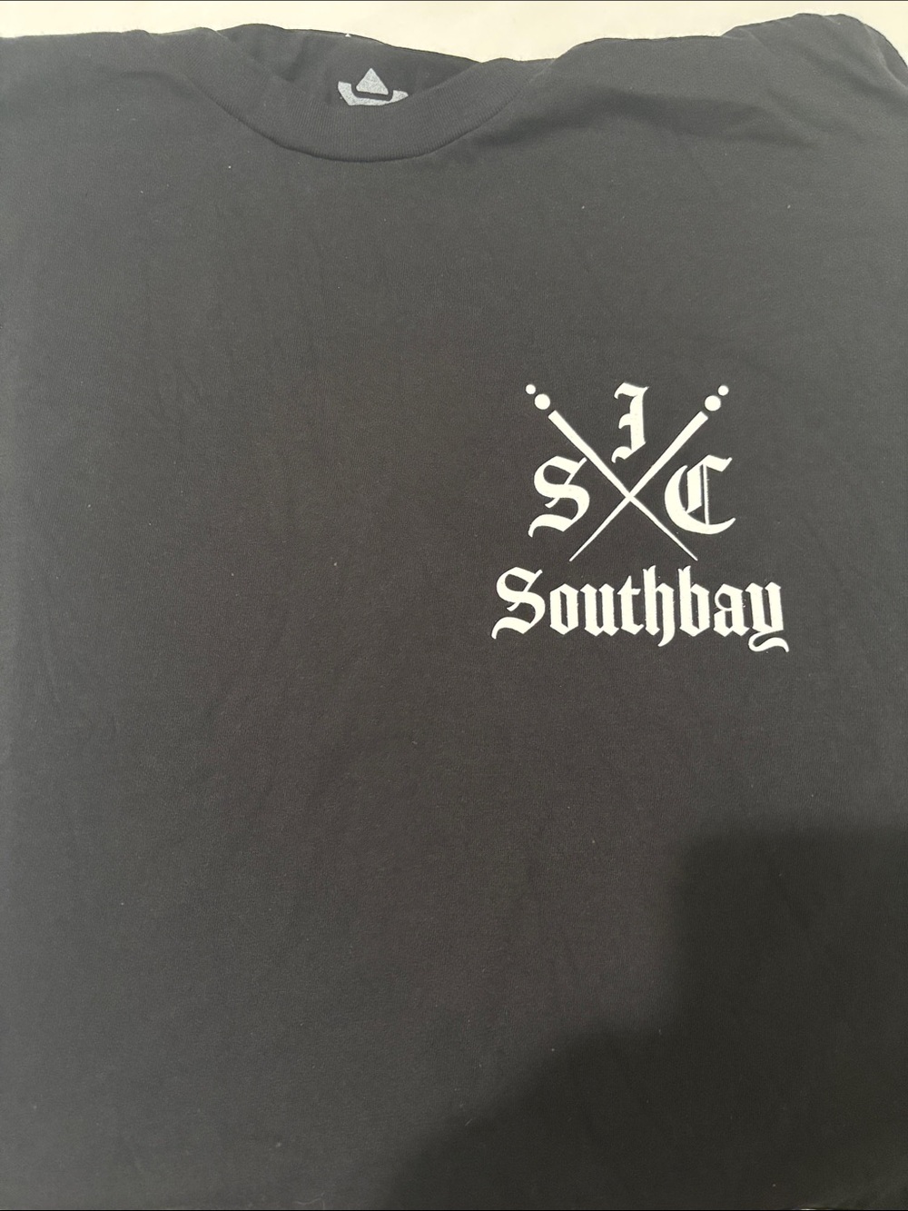 Southbay Graphic Short Sleeve Tee in Black & White XL